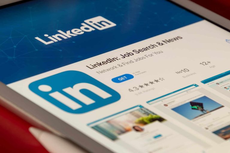 Best Practices for Utilizing Hashtags on LinkedIn